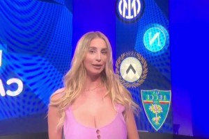 身材过于夸张！意甲女主持赛前：挪威会再次成为他们的苦主吗