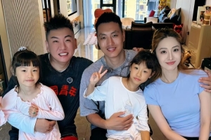 翟晓川表示婚前工资交由父母保管,期望为首钢赢得另一个总冠军