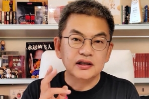 苏群指出：杰伦·布朗已作为筹码放出，难以收回；史总目前处境尴尬