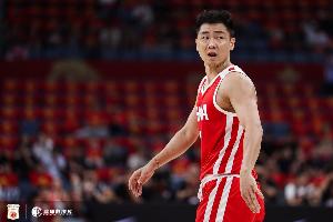 值得总结！中国男篮本战失误达17次，第三节单节失误10次