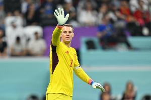 老将更勇！40岁诺伊尔小组赛首战领衔出战德国世界杯，归来依旧独步天下