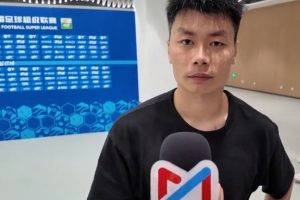 罗竞：教练反复强调落后时不要急躁，要发挥自身特点